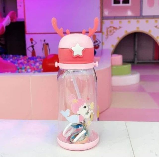 Plastic Deer Horn Shape Water Bottle With Straw & Strap BPA Free Non-Toxic, Anti-Leak With Cartoon Design Water Bottle For Kids, School, Home (600ML)